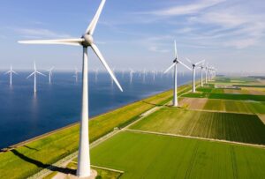 qualenergia-it-eolico-batte-gas-carbone-minimi-storici-elettricita-ue-2023